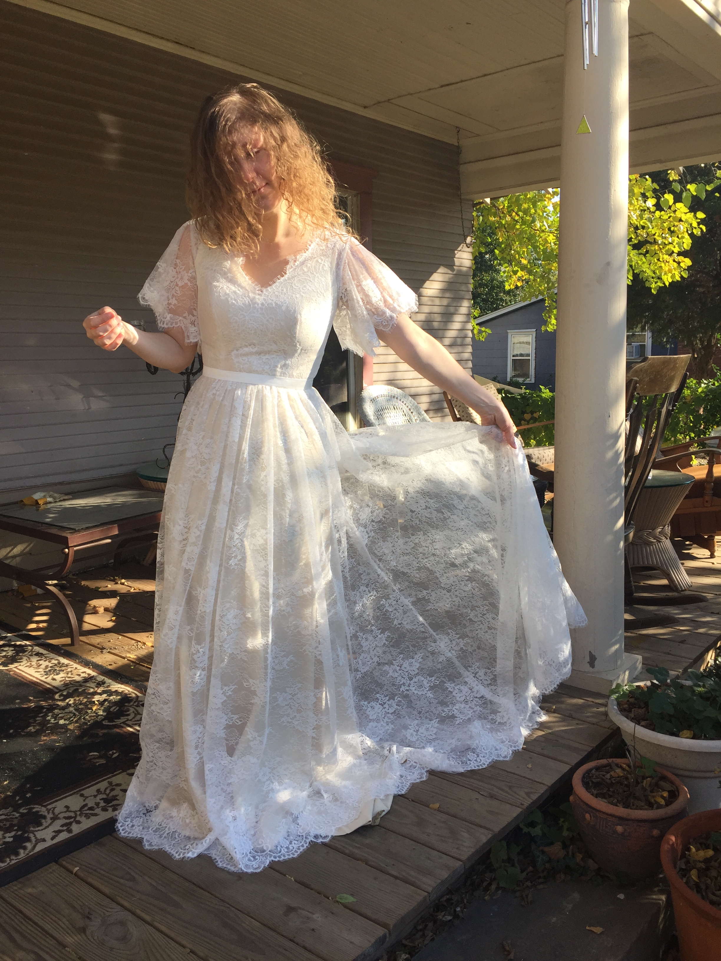 V Neck Tulle Lace A-Line/Princess Wedding Dresses (002144924)